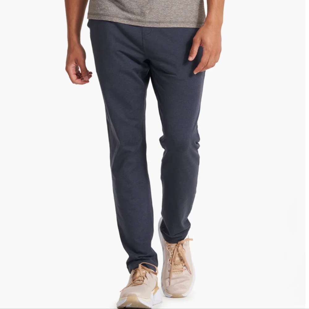 New Vuori Coronado Pant DreamKnit Warm Pants Color: Midnight Heather Medium